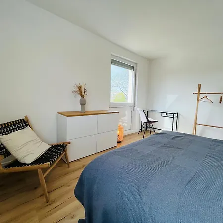 Cozy Two Bedroom In Apartmán Augsburg
